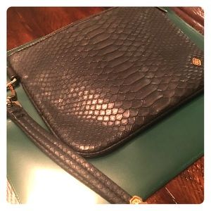 Kendra Scott black wristlet.